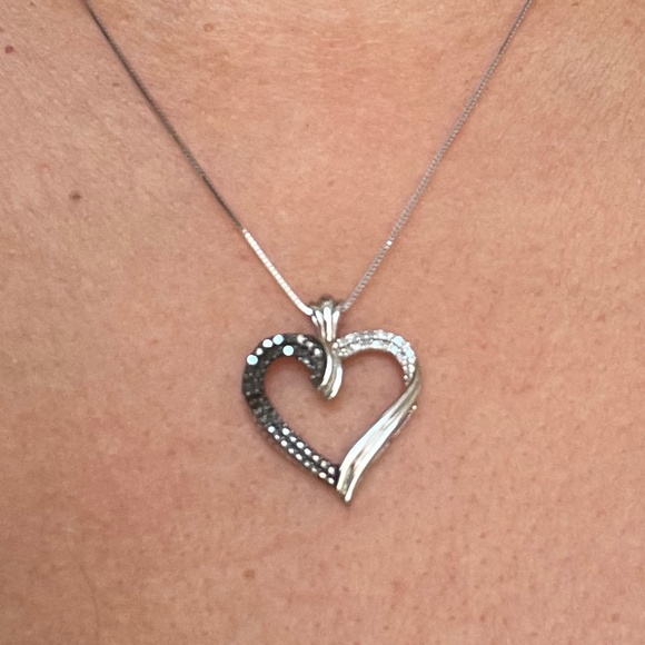 Beautiful Black & White Diamond Silver Heart Pendant - Picture 6 of 6
